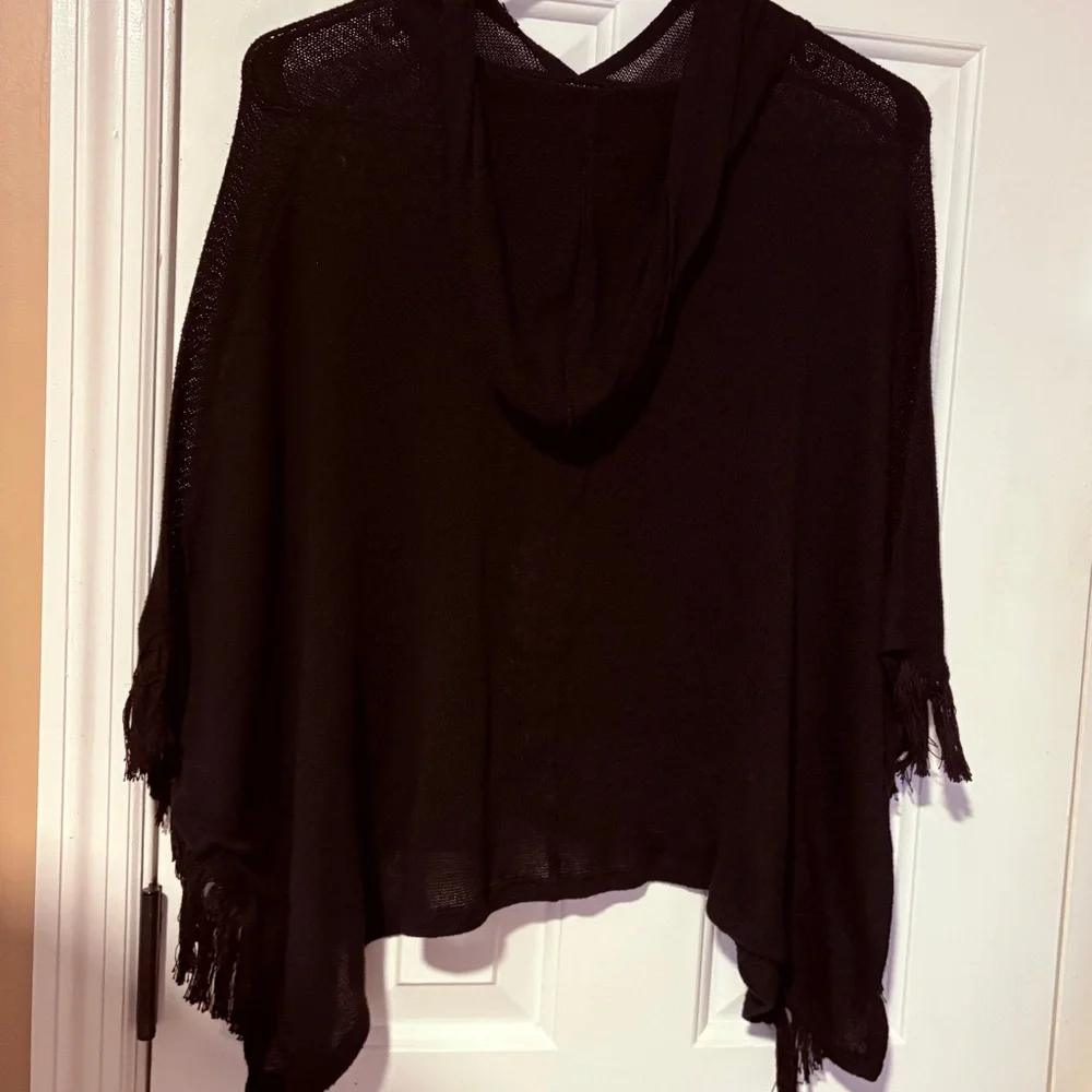 NWOT Beautiful Justice Black and Pink Geometric Pattern Hooded Poncho